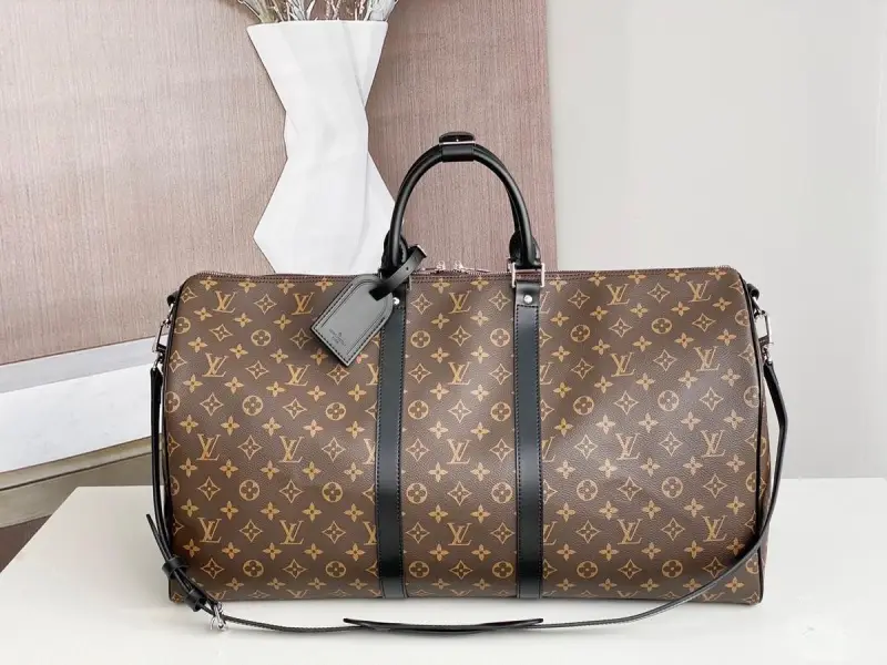 Sac de Voyage Marron Monogram – Grand Format Élégant