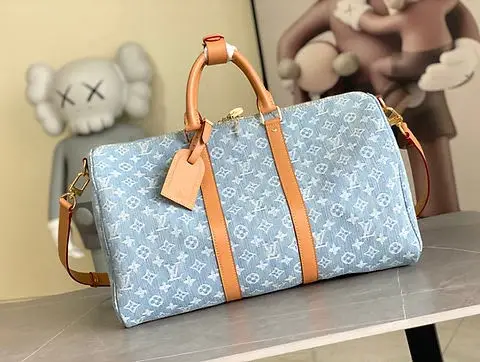 Sac de Voyage Denim Bleu Clair – Monogram Premium