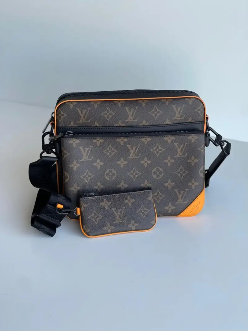 Sac Bandoulière Marron Monogram avec Pochette – Design Premium