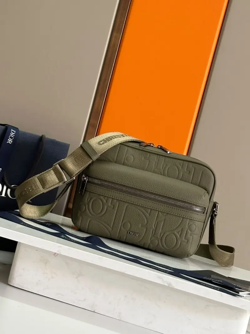 Sac Bandoulière Kaki Embossé – Multi-Poches Premium